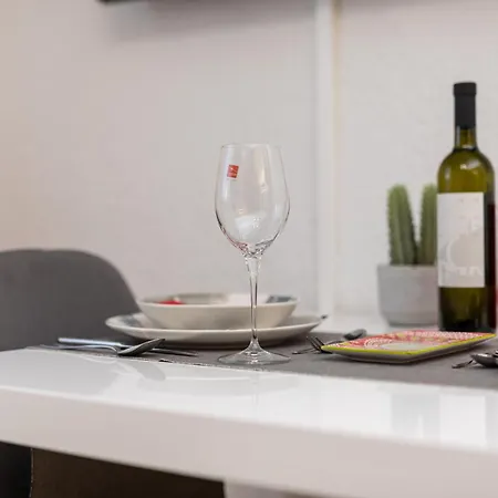 Апартаменты Cube *