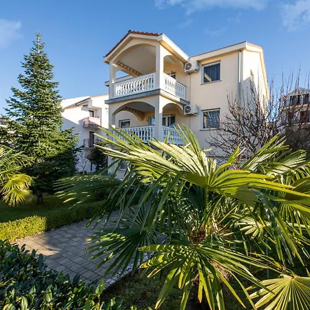 Апартаменты Cube