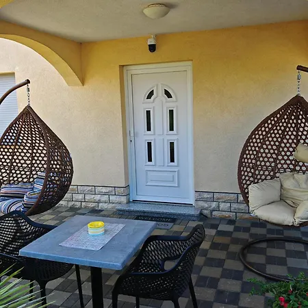 Апартаменты Cube *